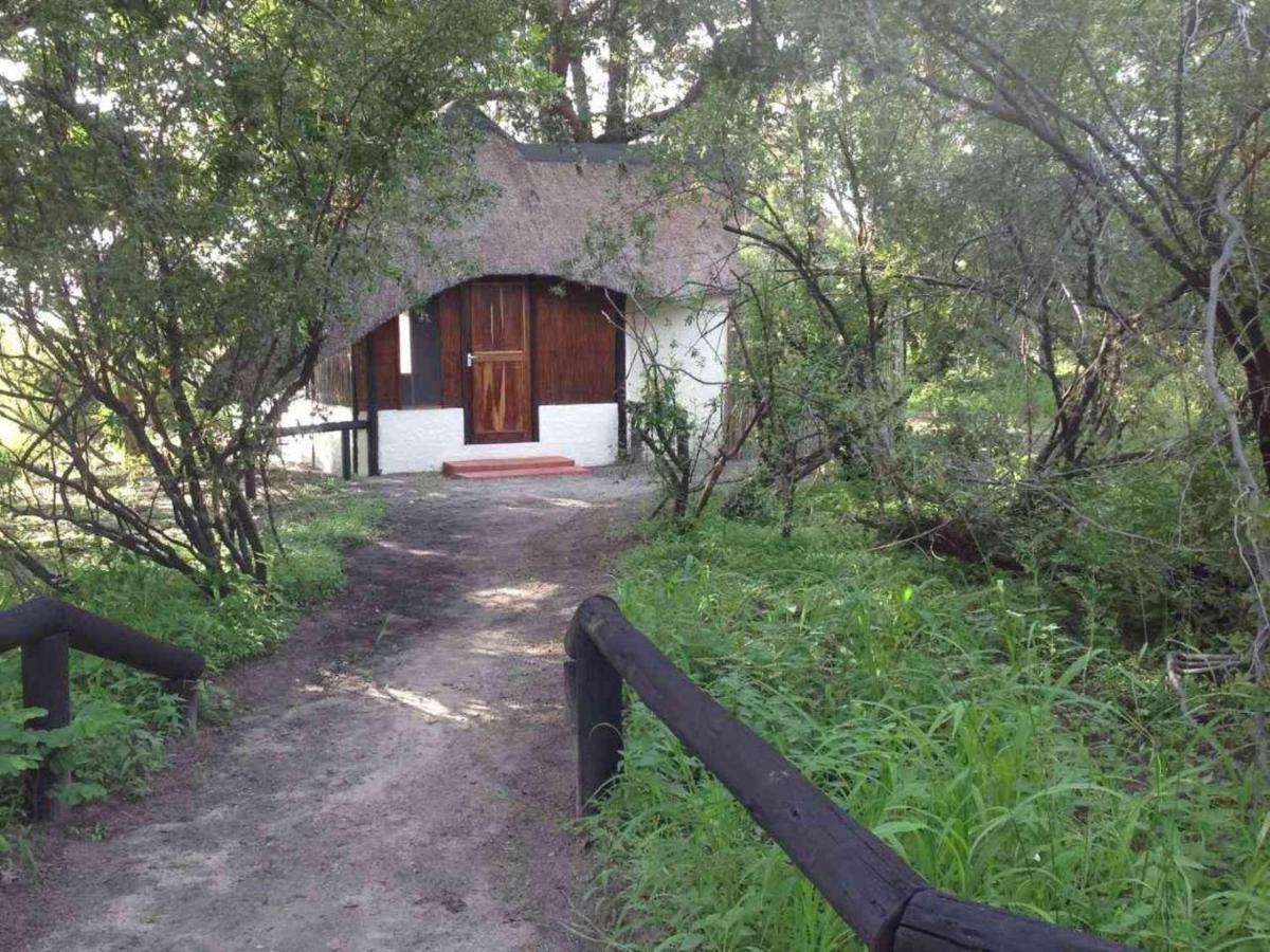 Lianshulu Bush Lodge Kongola Eksteriør billede